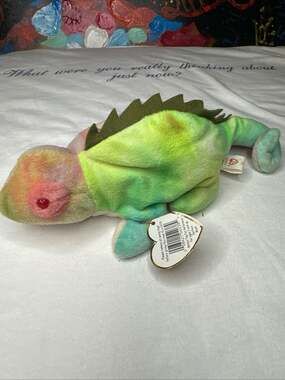 Ty Beanie Baby Iggy the Iguana Tie-Dye Plush